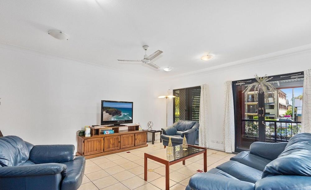 Arrival Lodge Hostel Accommodation Gold Coast Extérieur photo