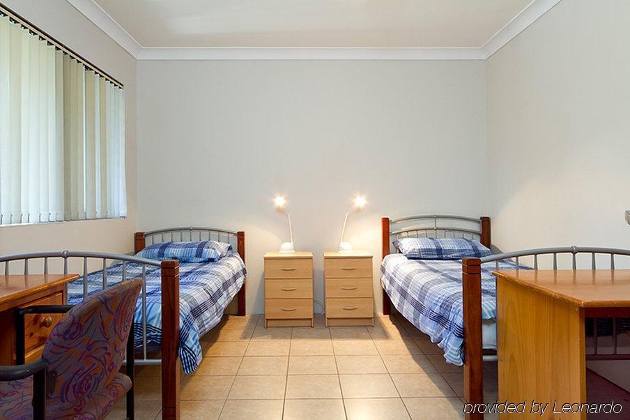 Arrival Lodge Hostel Accommodation Gold Coast Extérieur photo