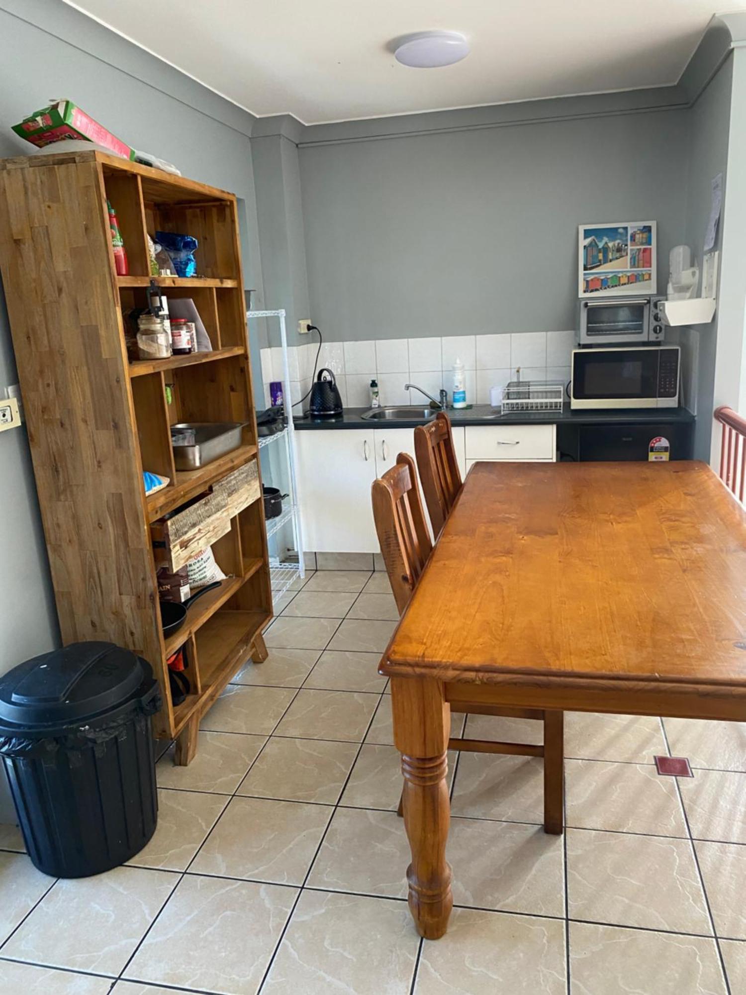 Arrival Lodge Hostel Accommodation Gold Coast Extérieur photo