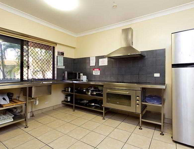 Arrival Lodge Hostel Accommodation Gold Coast Extérieur photo